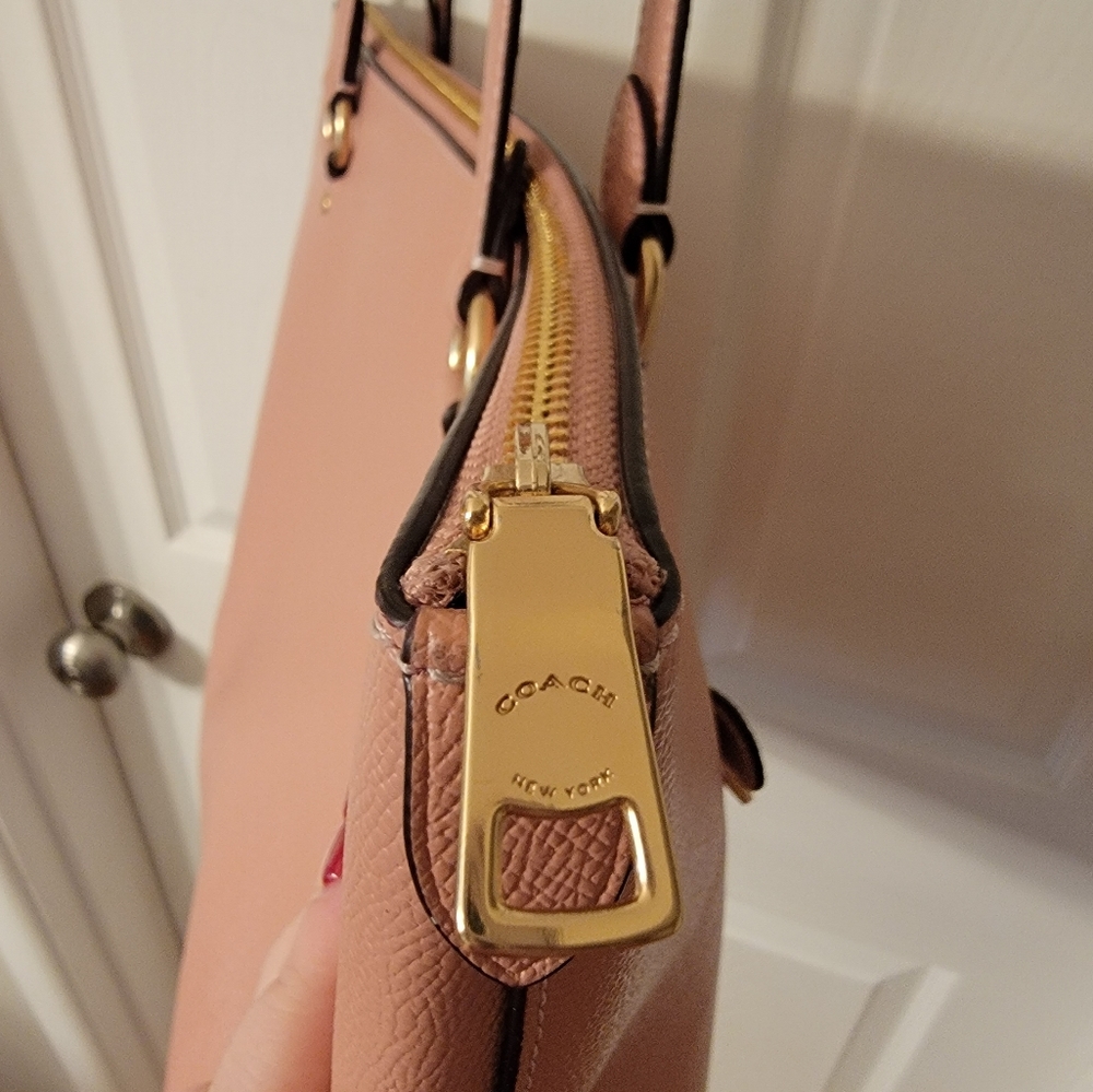 Coach Gallery Tote - Picture 8 of 16